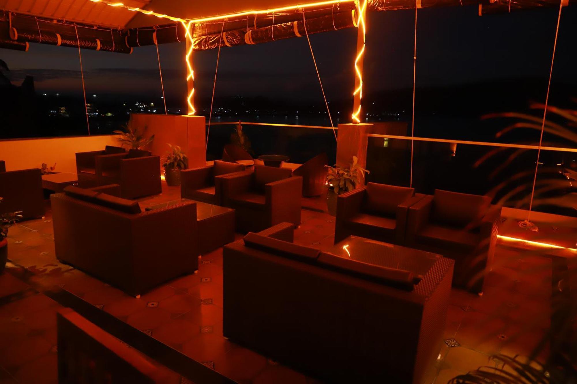 Hotel Sea Deck Port Blair Esterno foto